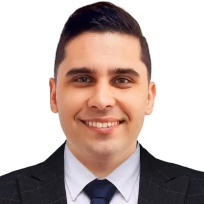 Vahid Alaghehband, founder of HelloVozi